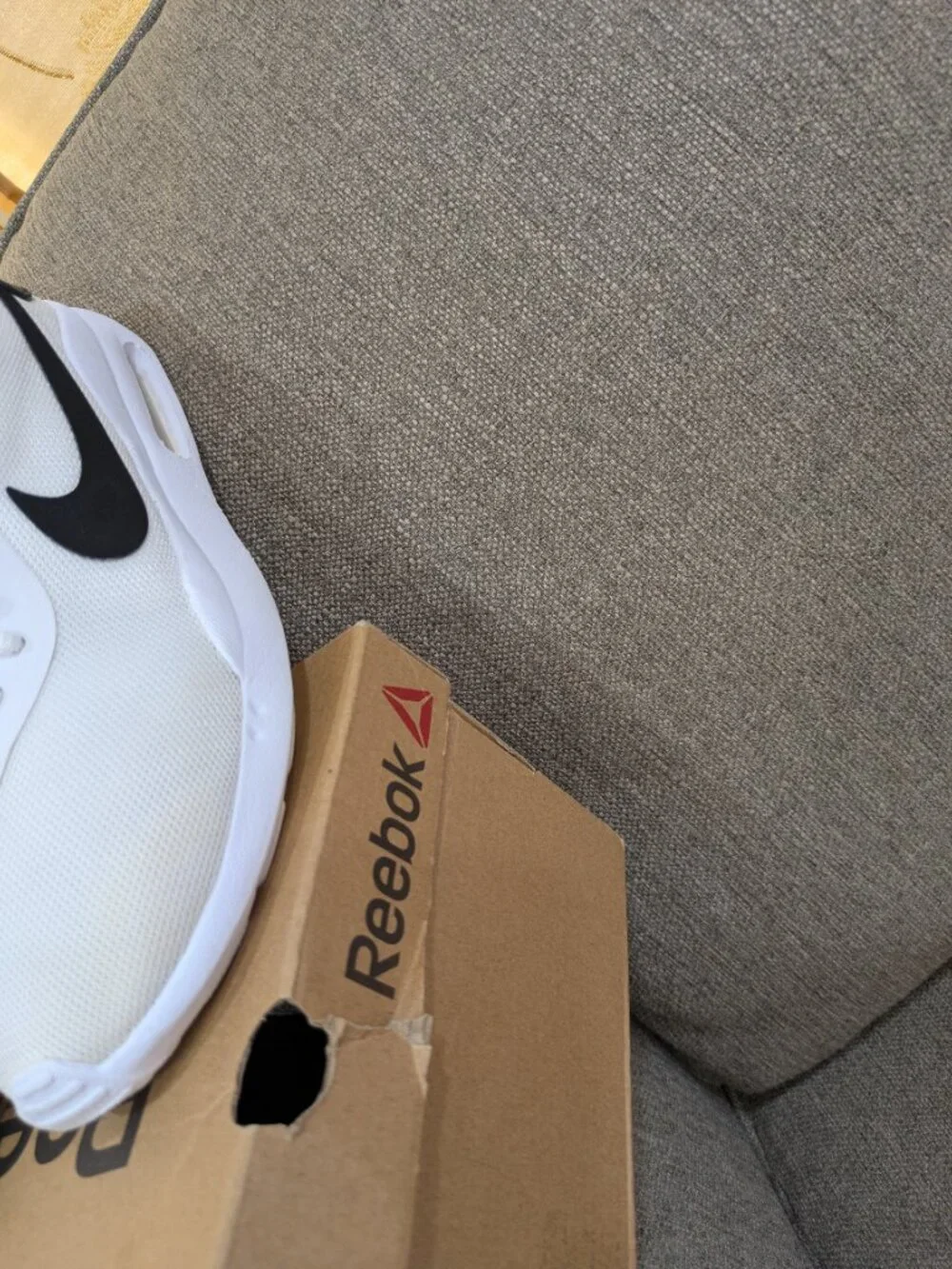 Size 8.5 - Nike Air Max Oketo White Black W Great Condition
